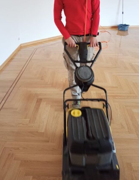 pulizia parquet professionale
